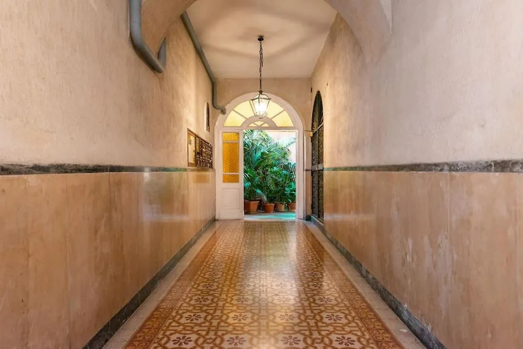 Colosseum Number Sixteen Apartment ローマ イタリア